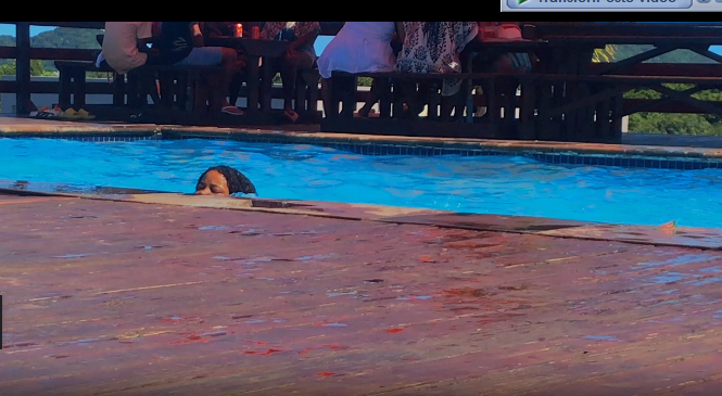 Ponta View Hotel Pool